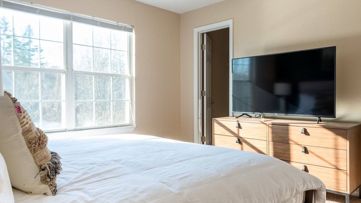 Ballwin Apartment | Modern Apartment in Prime Location (ID7050X25)