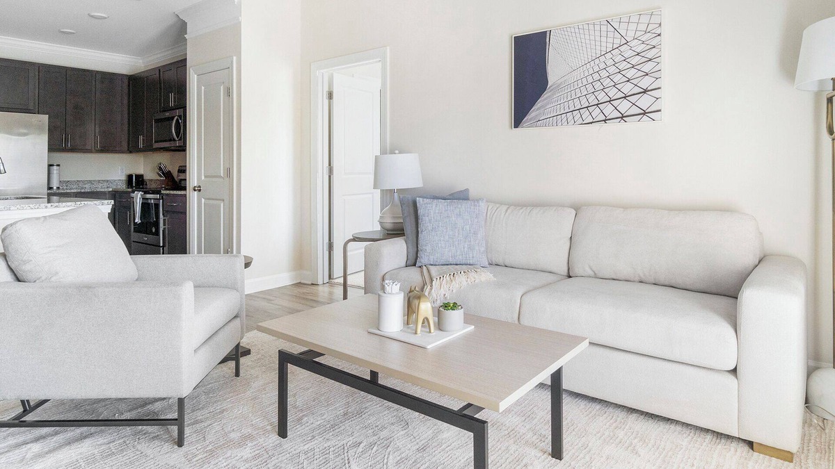 Clayton Apartment | Modern Apartment in Prime Location (ID1012X166)