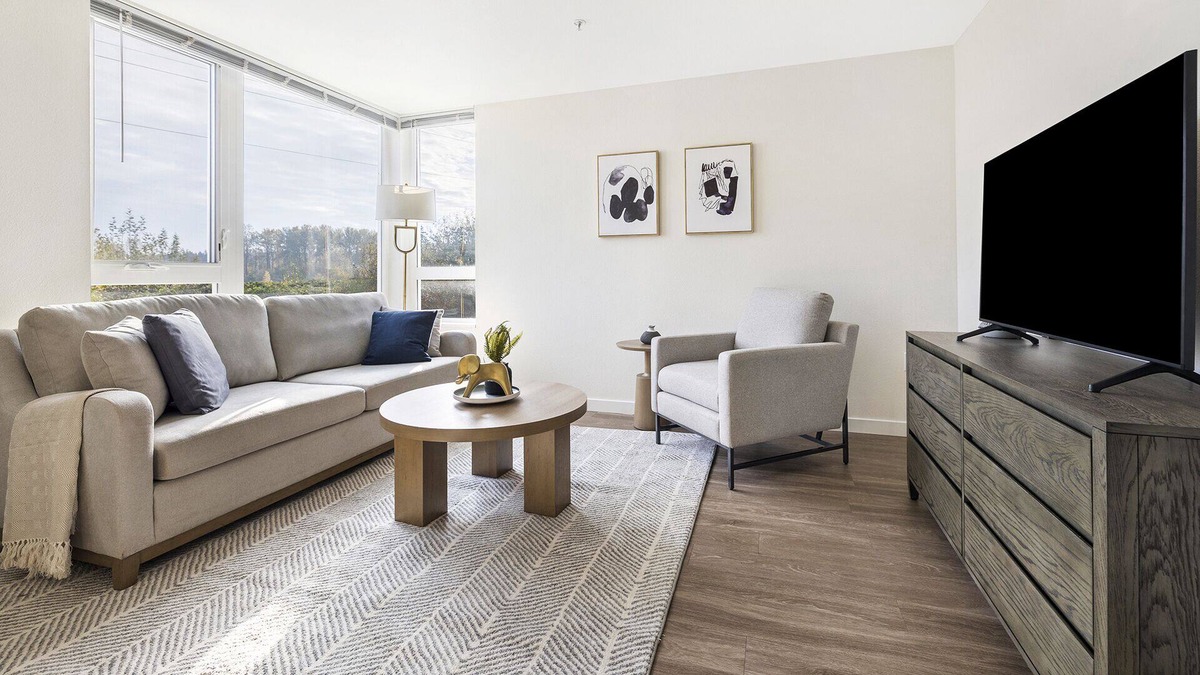 Gresham Apartment | Modern Apartment in Prime Location (ID1235X315)