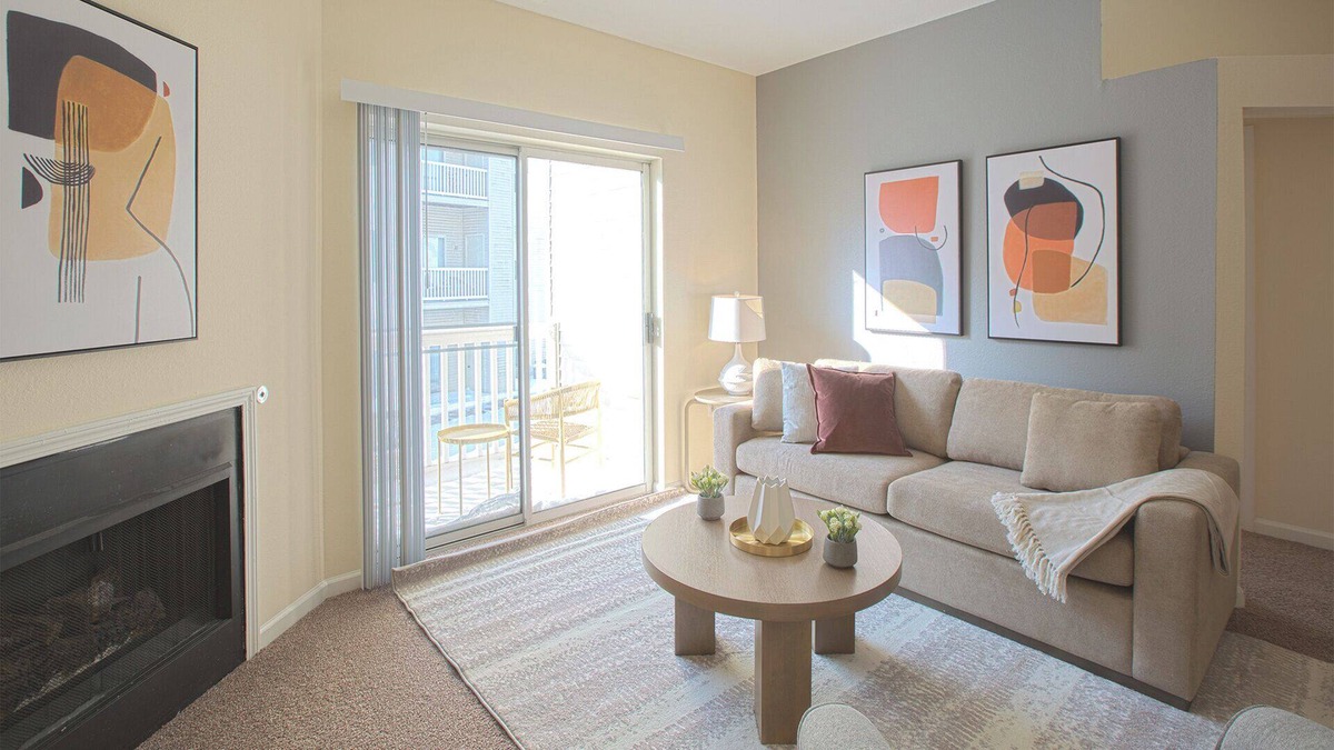 Holland Apartment | Modern Apartment in Prime Location (ID3948X64)