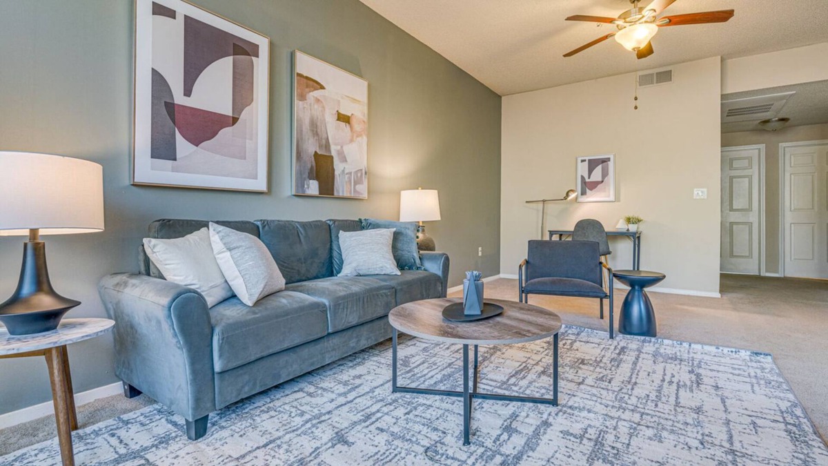 Germantown Apartment | Modern Apartment in Prime Location (ID2582X66)