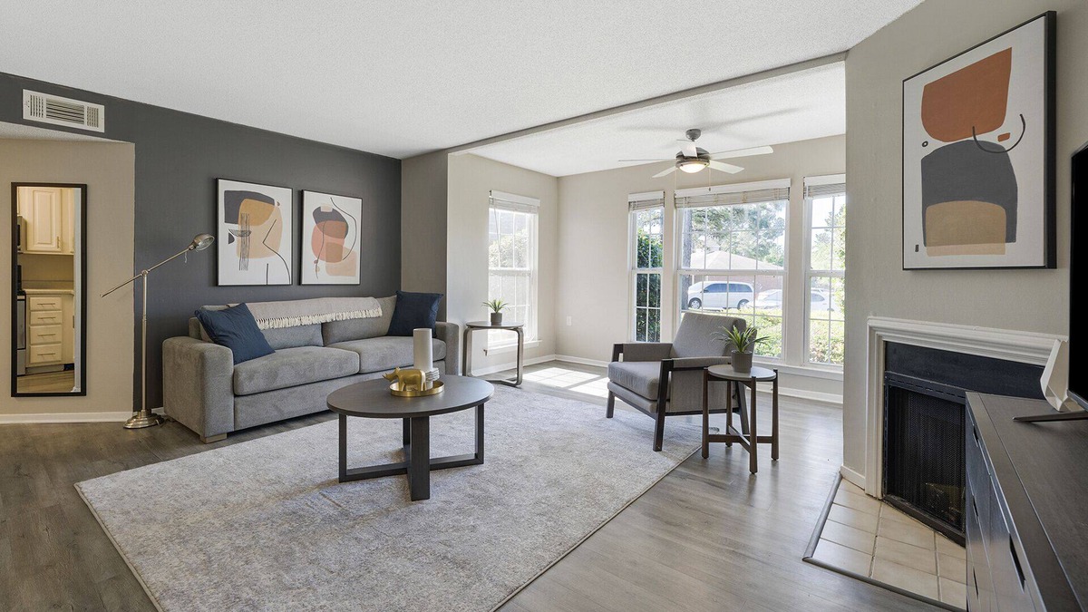 Cordova Apartment | Modern Apartment in Prime Location (ID9825X48)
