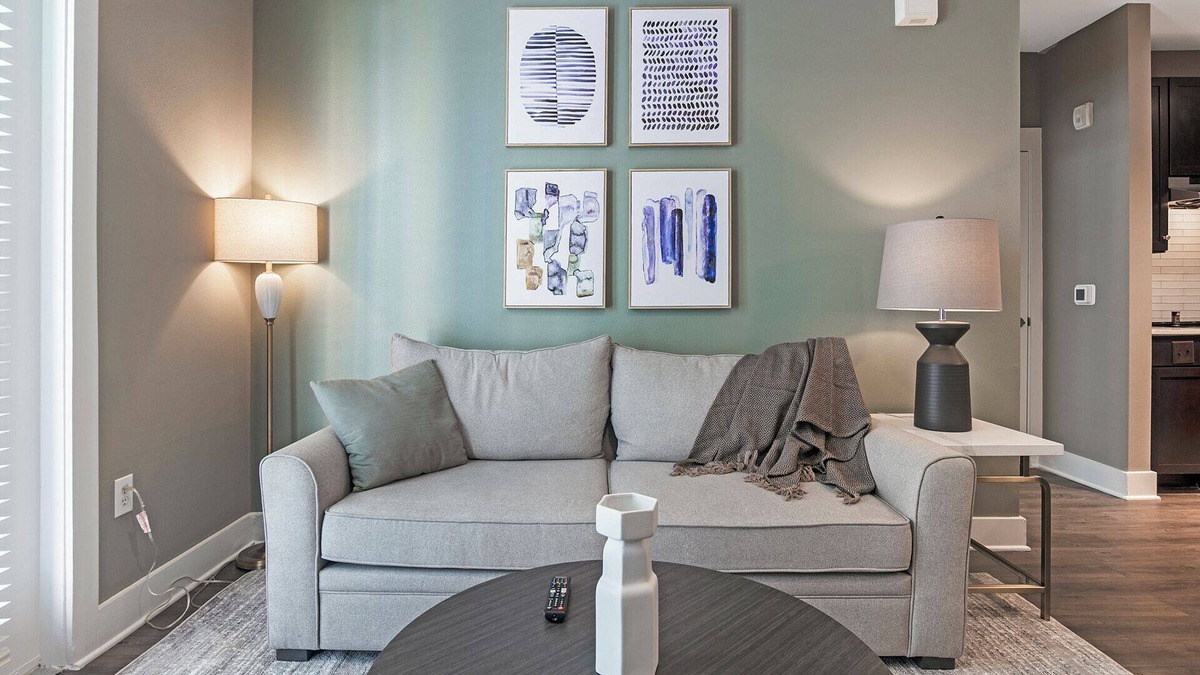 Allandale Apartment | Modern Apartment in Prime Location (ID1166X331)