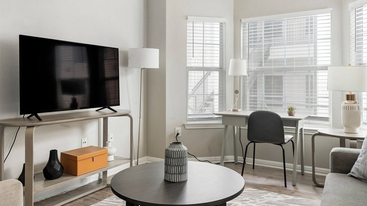 Sweetbriar Apartment | Modern Apartment in Prime Location (ID7911X89)