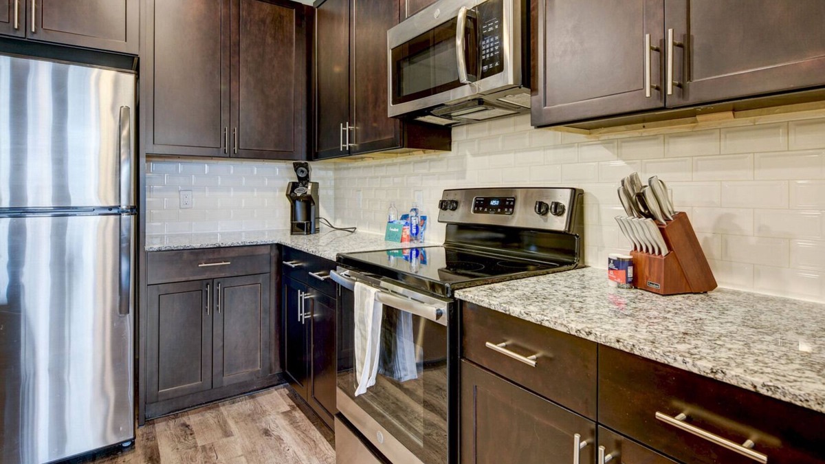 Denton Apartment | Modern Apartment in Prime Location (ID9160X14)
