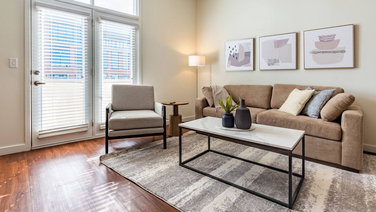Lenexa Apartment | Modern Apartment in Prime Location (ID8657X50)