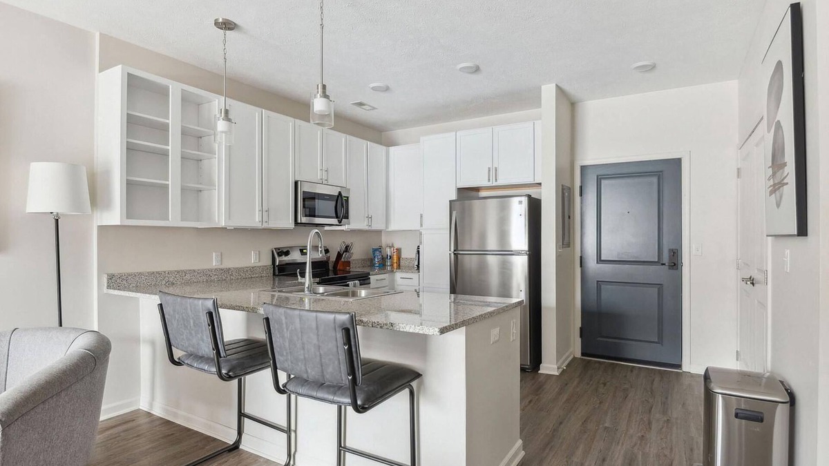 Dundee-Happy Hollow Historic District Apartment | Modern Apartment in Prime Location (ID7435X07)