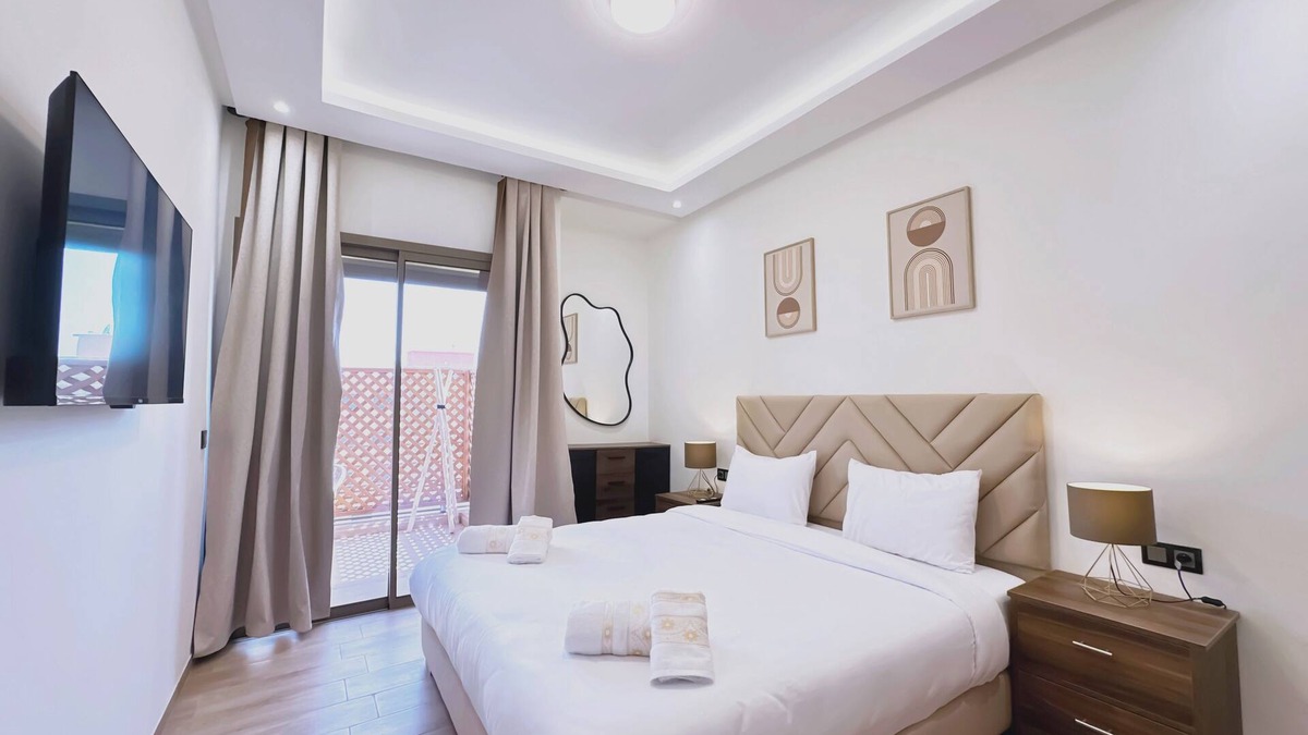 Camp El Ghoul Apartment | Modern apartment in top location Guéliz Marrakech