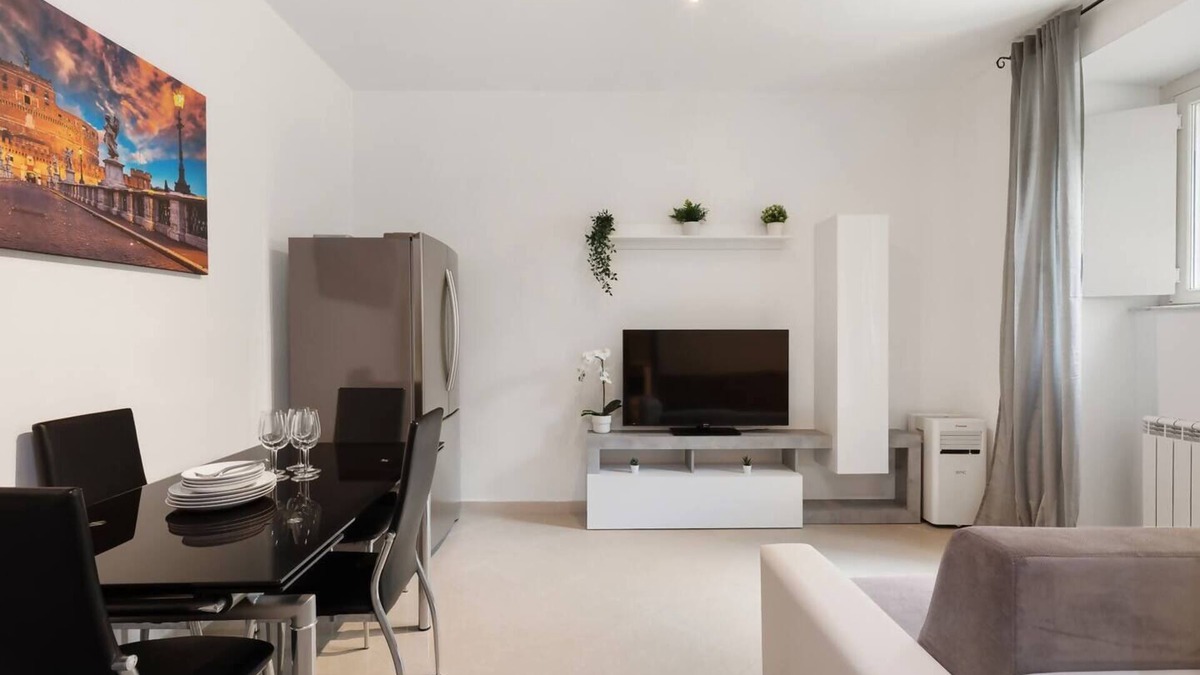 Tiburtino Apartment | Modern Apartment in the Heart of Rome