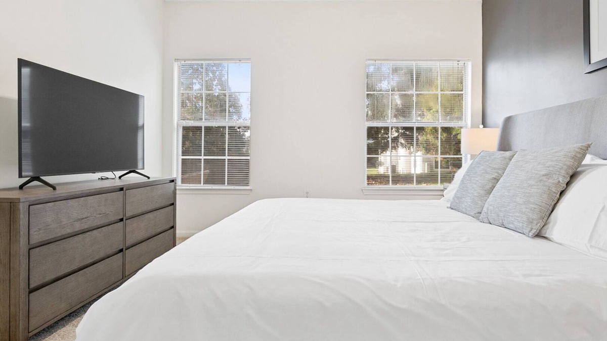 Jamestown Apartment | Modern Apartment in Prime Location (ID8541X05)