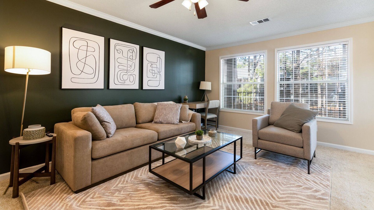 Jamestown Apartment | Modern Apartment in Prime Location (ID8566X17)