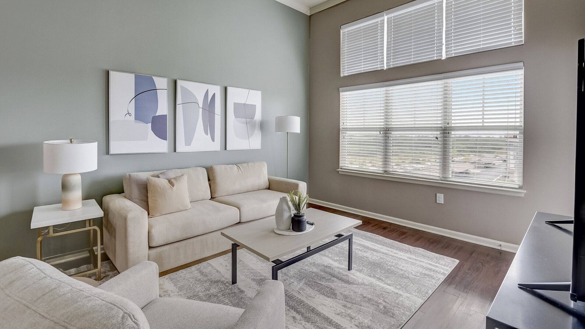 I-435 West KC-KS Apartment | Modern Apartment in Prime Location (ID9965X67)