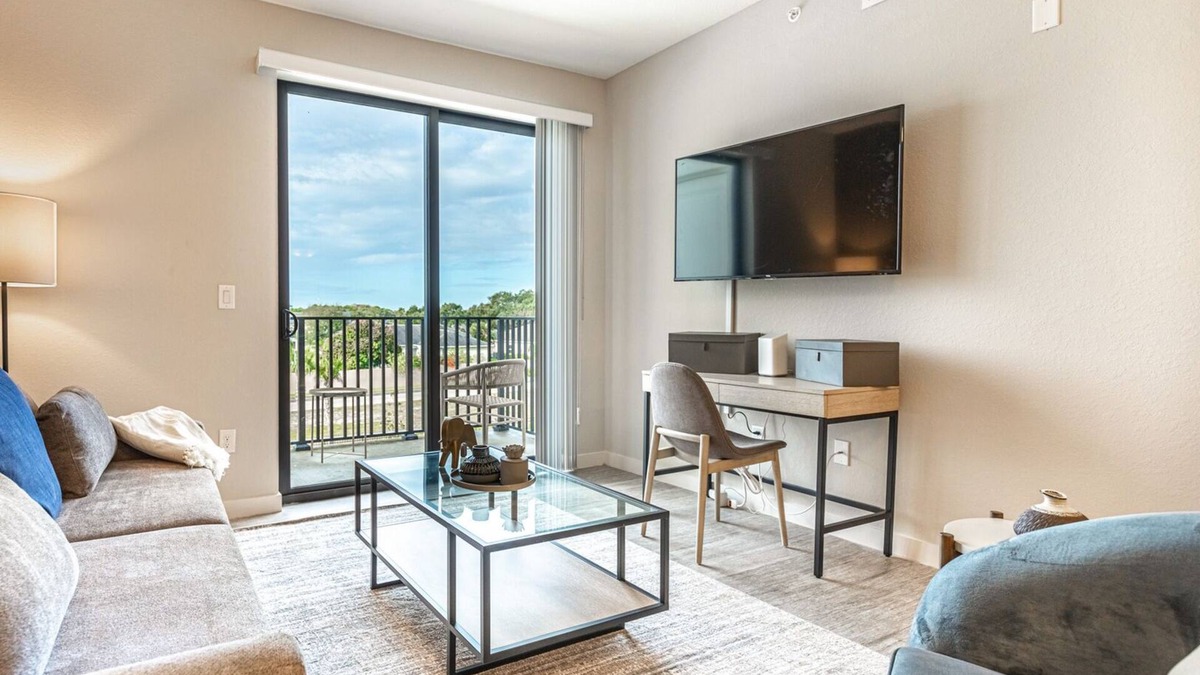 Three Oaks Apartment | Modern Apartment in Prime Location (ID8510X58)