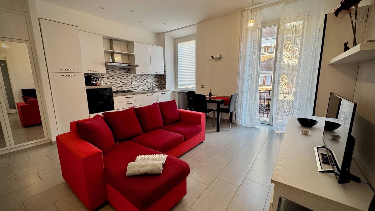 Civitavecchia Apartment | Modern apartment in city center, 5 min. walk from rail station and cruise port.
