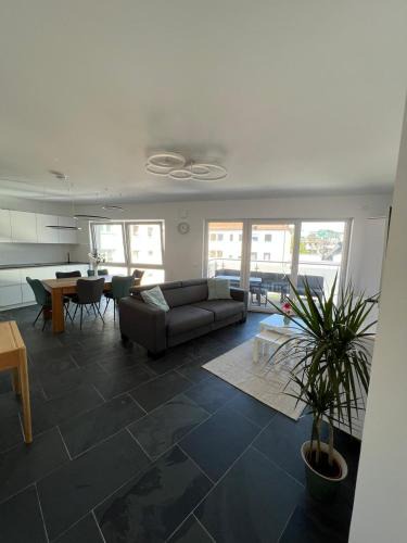 Altstadt Apartment | Modern Apartment Mainz by PMA