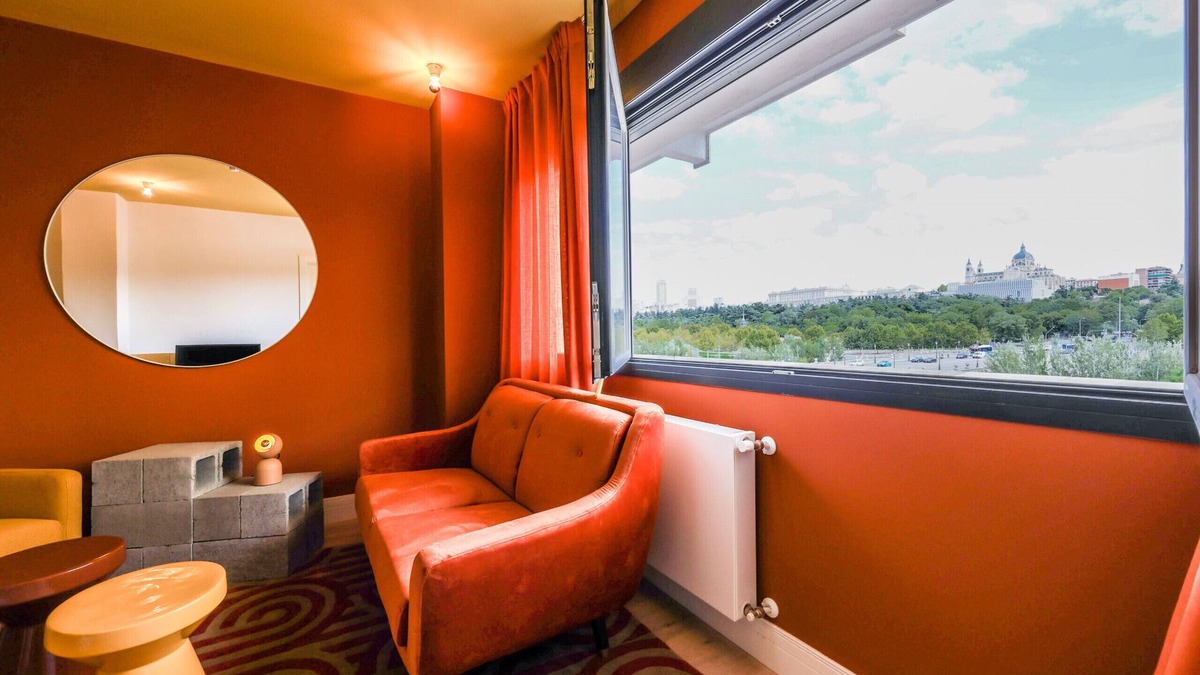 Puerta del Angel Apartment | Modern apartment near the Royal Palace 09