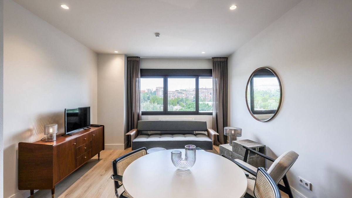 Puerta del Angel Apartment | Modern apartment near the Royal Palace 11