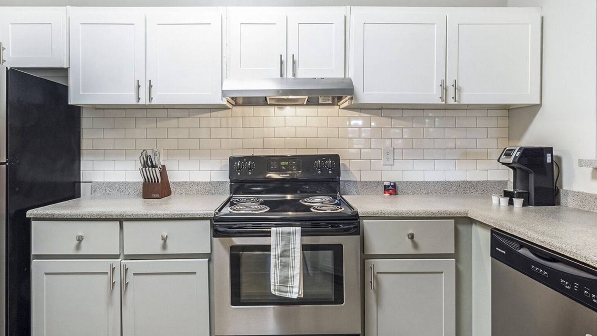 Lithia Springs Apartment | Modern Apartment in Prime Location (ID8512X74)