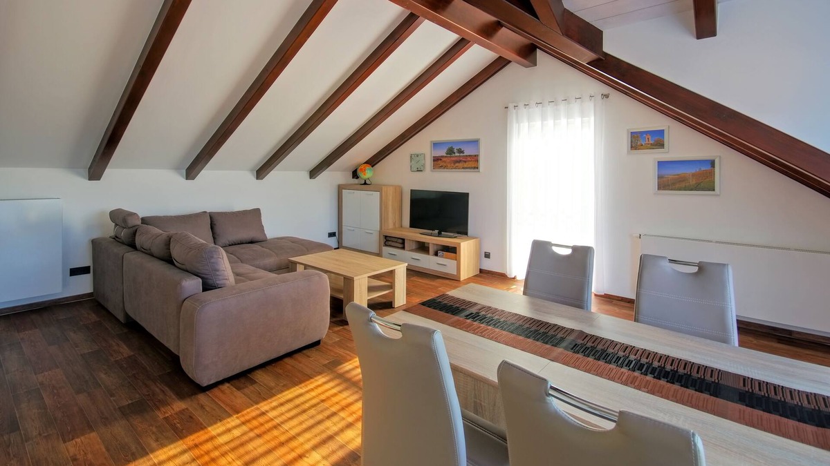 Freienhufen Apartment | Modern apartment with plenty of space for 4 people