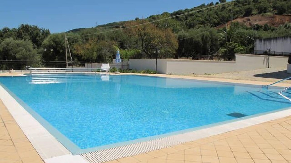 Vibo Valentia Apartment | Modern apartment with beautiful sea views and swimming pool.
