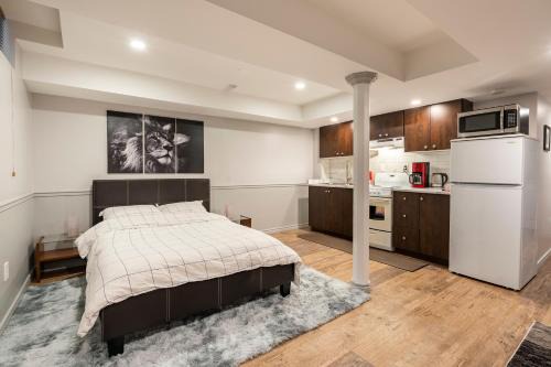 North York House | Modern, basement apartment, close to airport