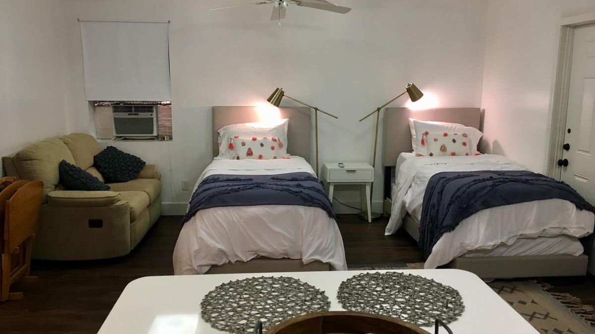 East Pensacola Heights Apartment | MODERN BAYOU BOAT RAMP STUDIO