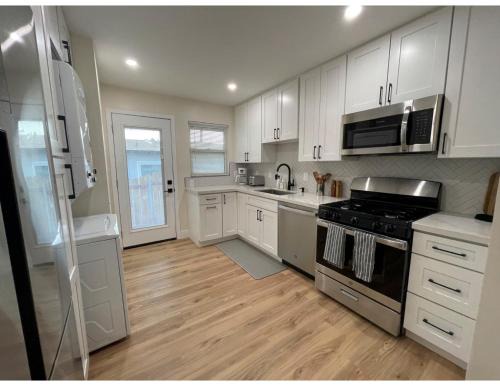 Imperial Beach House | Modern Beach Bungalow