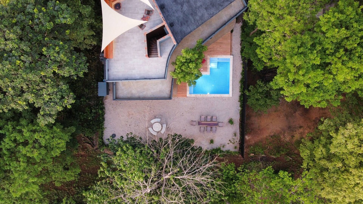 Avellanas Beach House | Modern Beach Home with Pool & Rooftop - 150 metros