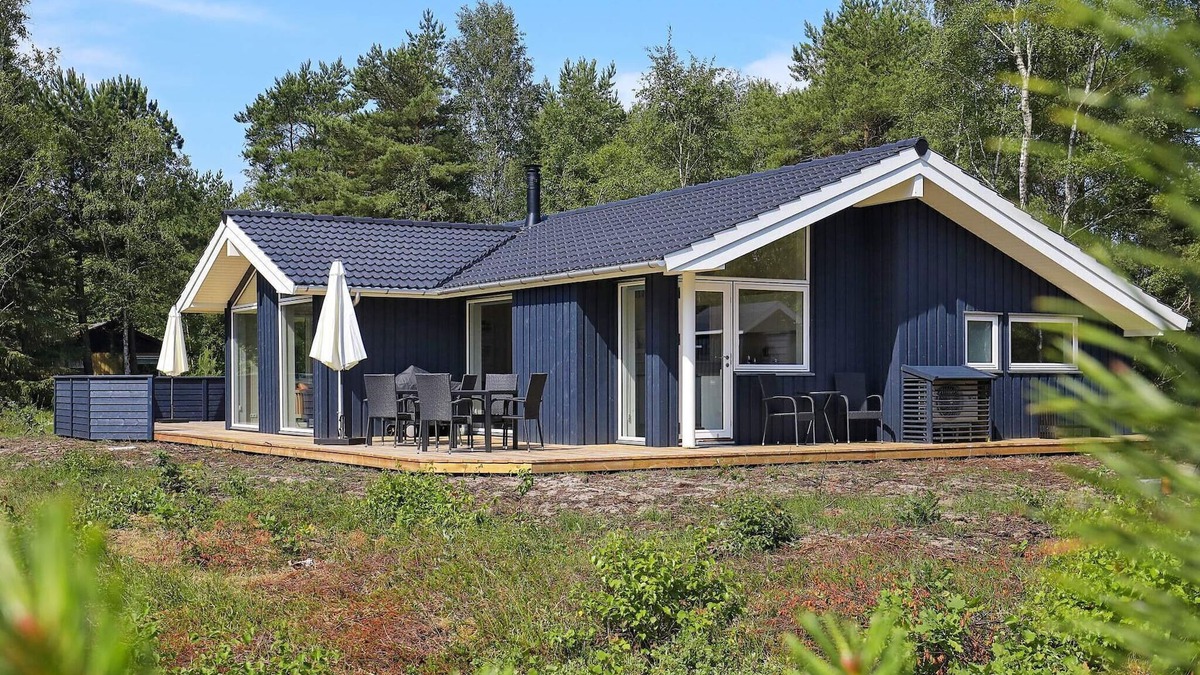 Læsø House | Modern Beach Retreat in osterby-By Traum
