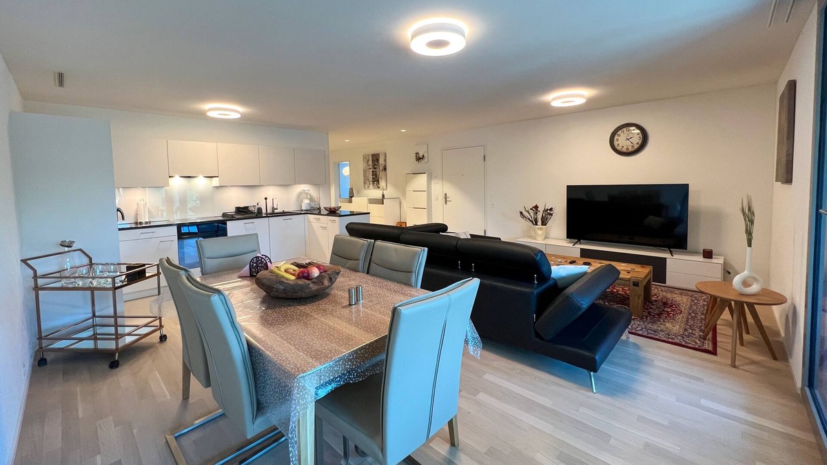 Glattbrugg Apartment | Modern & beautiful 4.5 rooms apartment welcomes you for homely & cozy experience