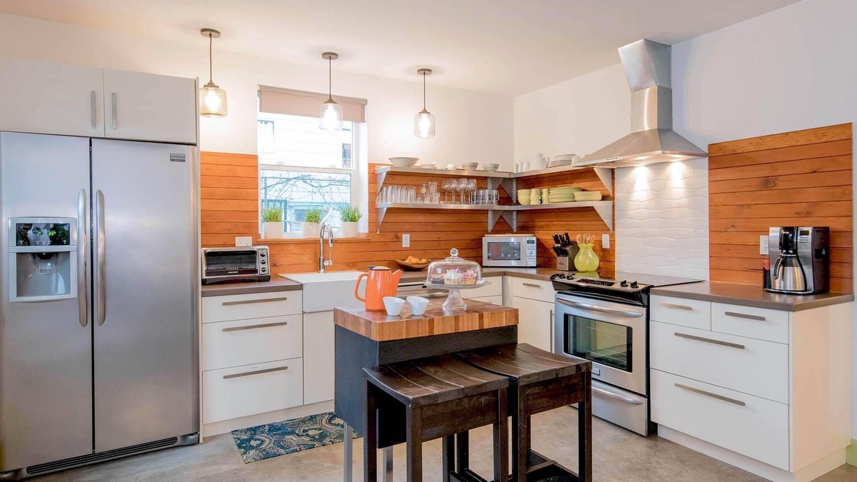 Alberta House | Modern & Beautiful, Incredible Location in Alberta Arts District, Pets welcome!