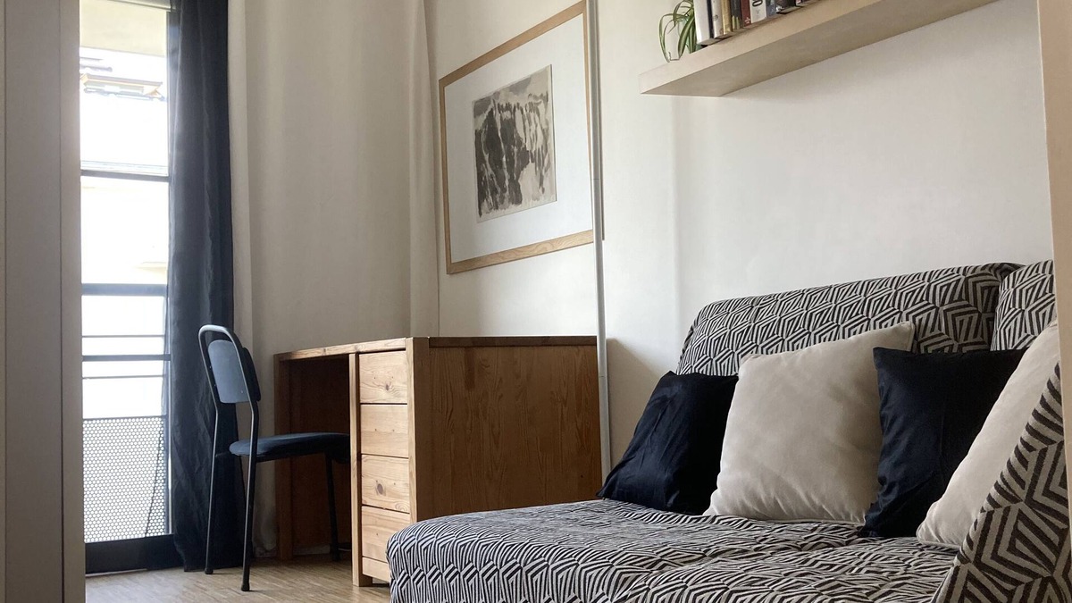 Gentilly House | Modern Bright Loft South Paris. Direct Connection to Metro and Airport. Parking