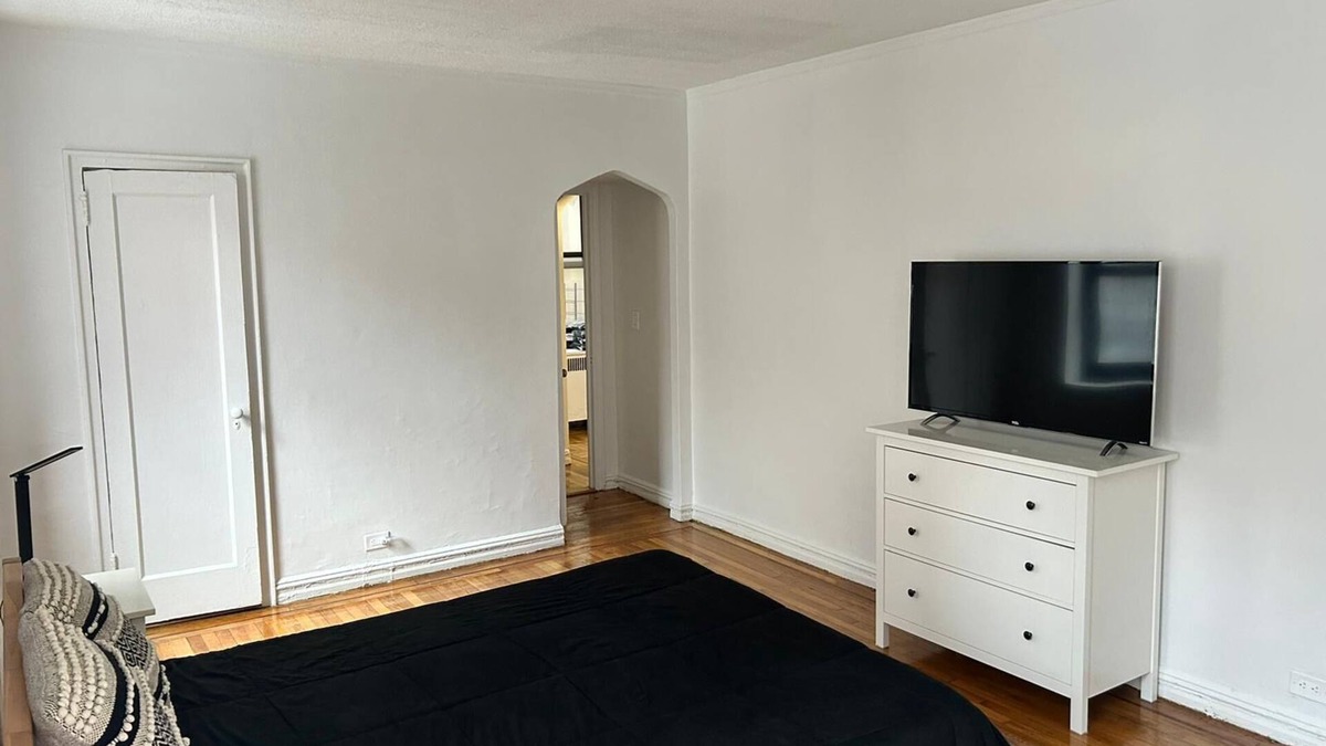 West Bronx Apartment | Modern Bronx Home - 30 Mins from Midtown