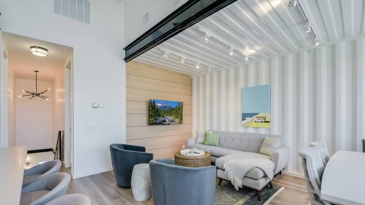 Shibui Sands House | Modern by the Sea - Orange