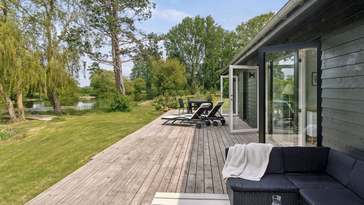 Stokkemarke House | Modern cabin on large plot with own lake