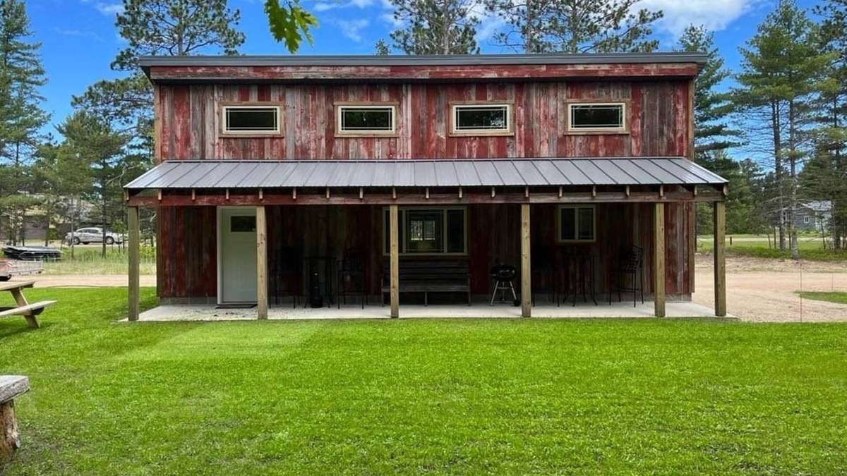 Au Train Cabin | Modern Cabin Retreat Across from Lake Superior Beach Access