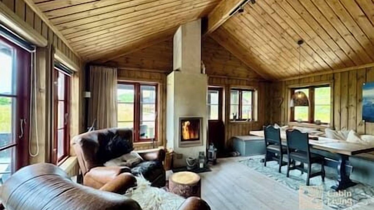 Tyinkrysset Cabin | Modern cabin sauna, BBQ & beautiful view Filefjell