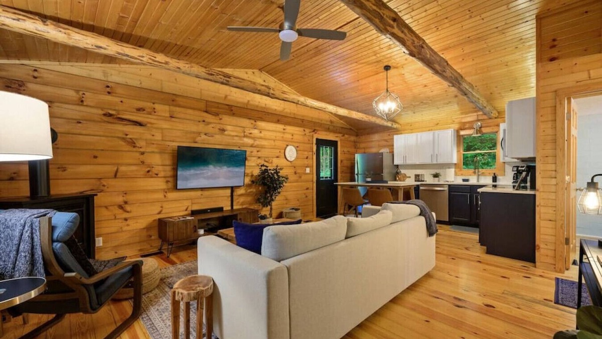 Rockbridge Cabin | Modern Cabin w/Trail to Waterfall/Cave/Cliff (FV)