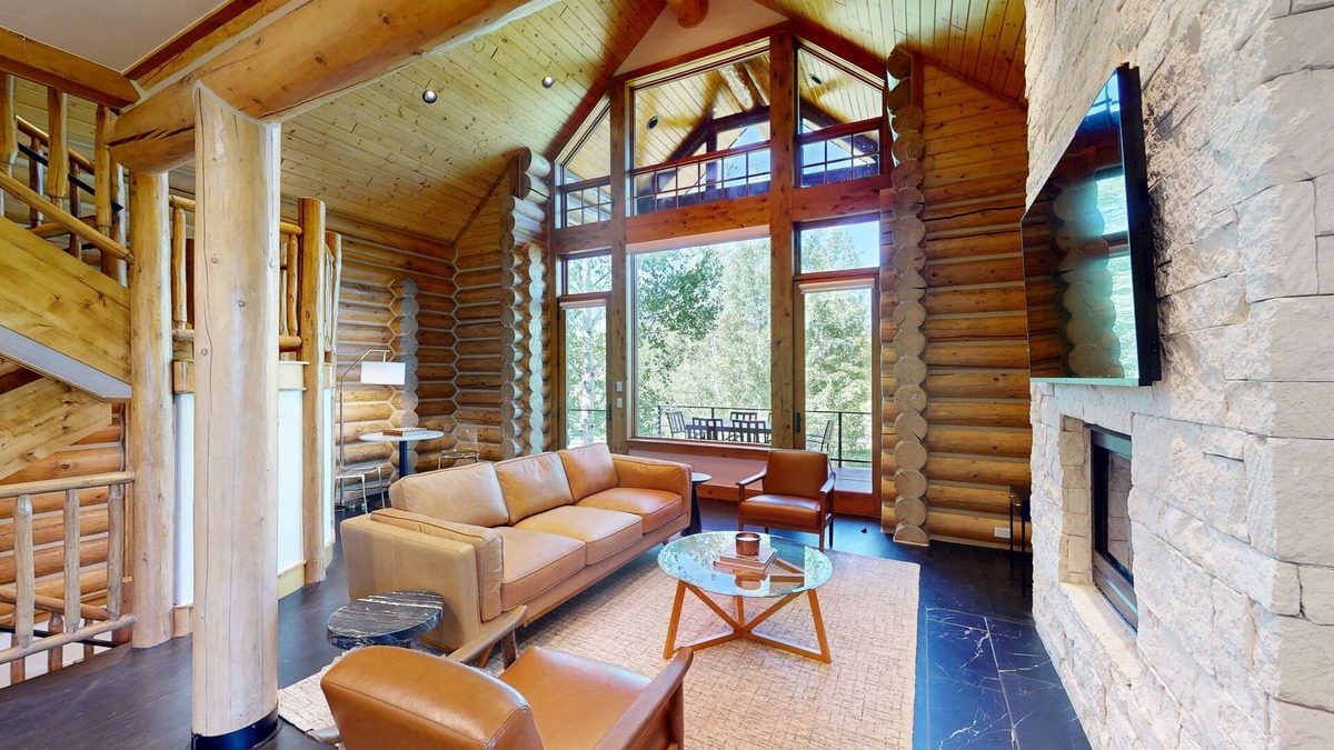 Victor House | Modern cabin with private hot tub, mountain views, expansive deck & arcade game