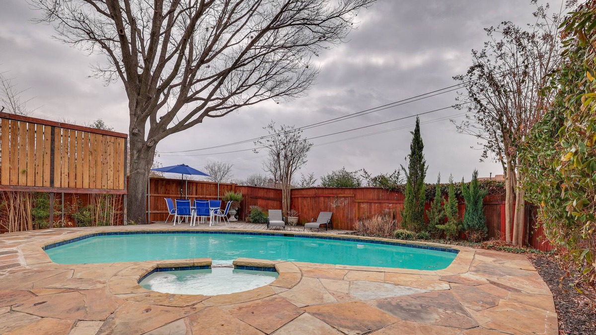 Northeast Carrollton House | Modern Carrollton Home - Private Pool & Grill