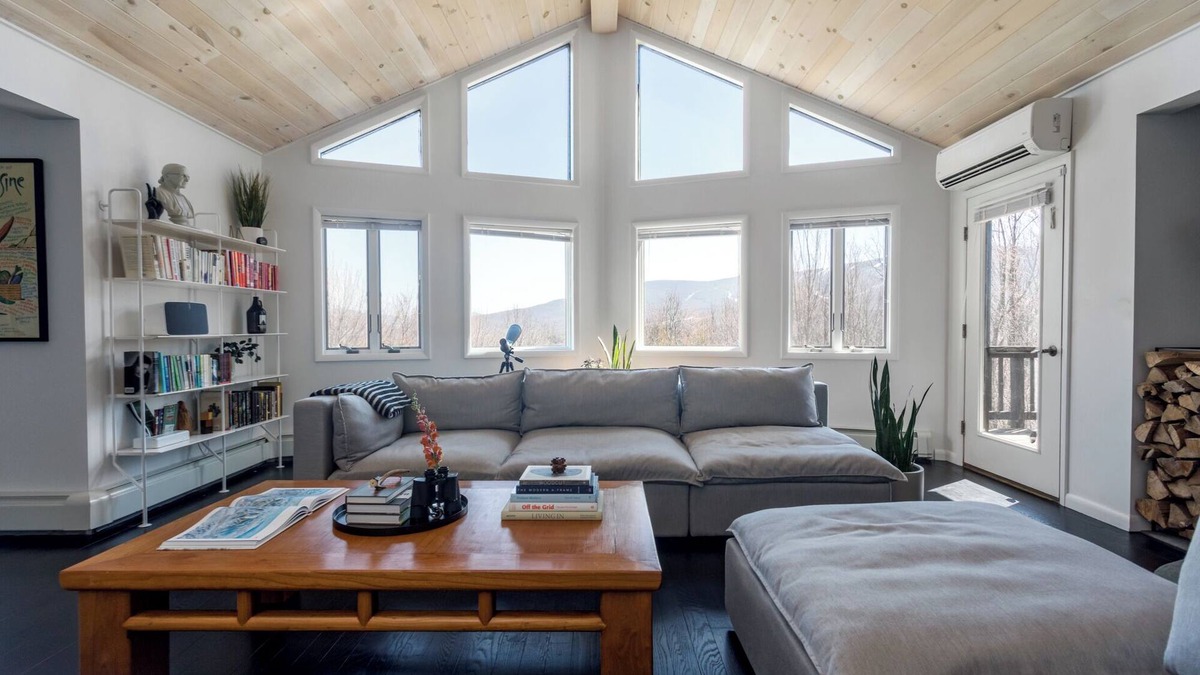 Fleischmanns House | Modern Catskills cabin - 5 mins from Belleayre Mtn. Panoramic Views + Hot Tub.