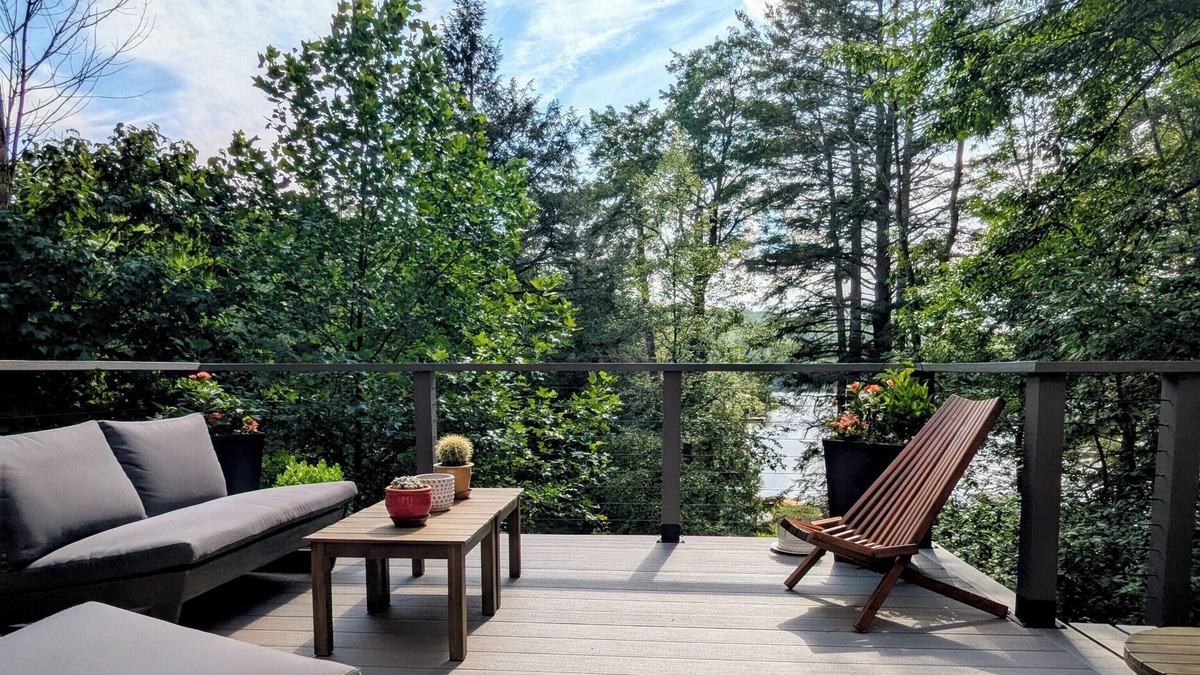 Smallwood House | Modern Catskills Lakefront Home