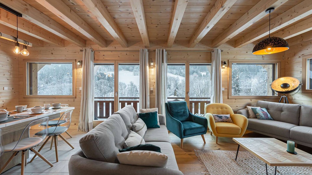 Abondance Ski Chalet | Modern chalet for 10 people in Abondance, warm and discreet