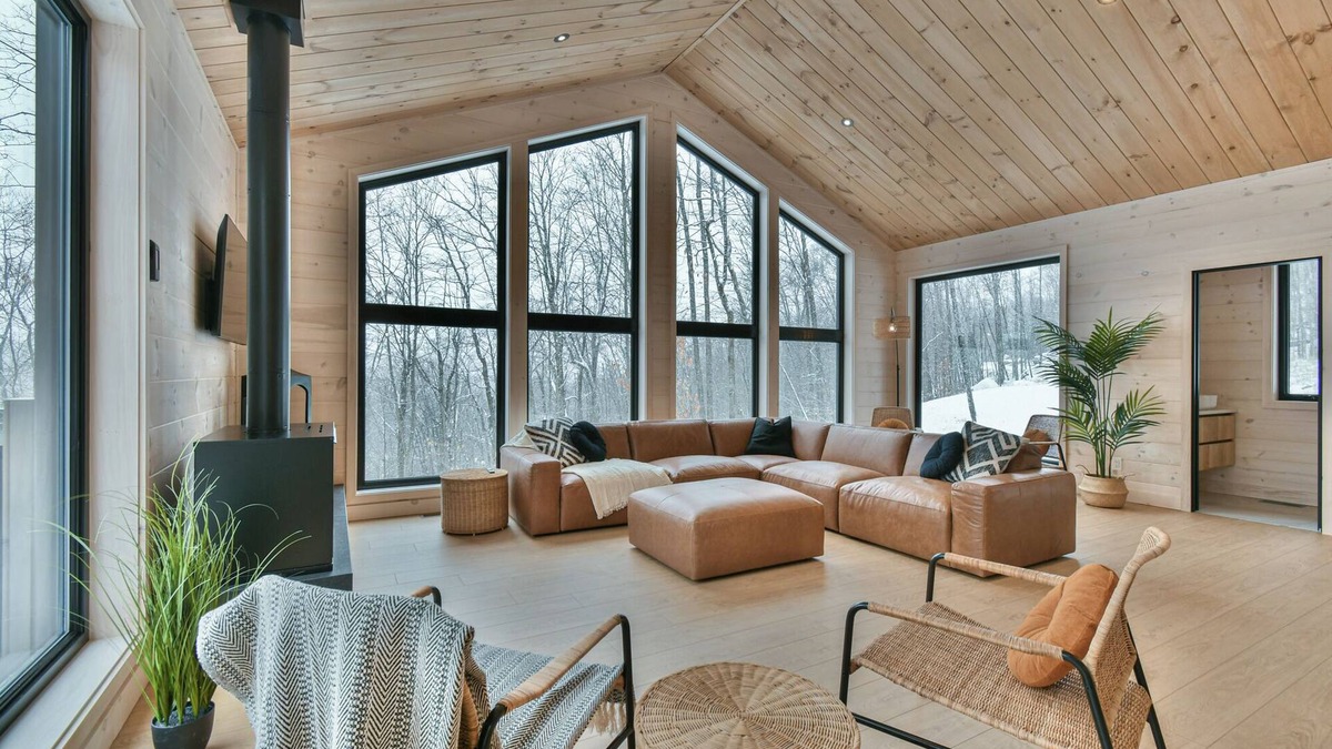 Morin Heights Ski Chalet | Modern chalet near Sommet Morin Heights - Nature, skiing and relaxation