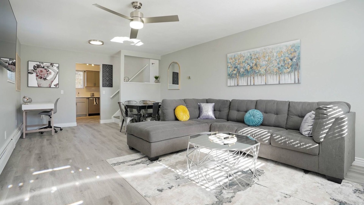 Wheat Ridge House | Modern Charmer|Sleeps 10|Close to Denver|Mountains