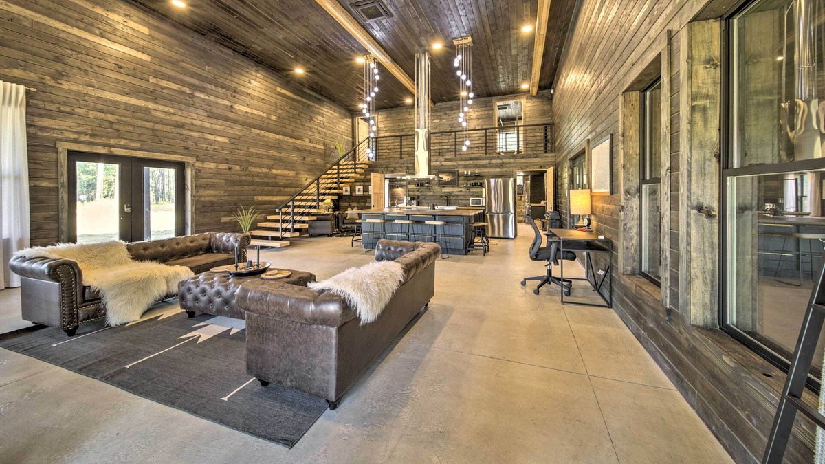 Chattaroy Cabin | Modern Chattaroy Cabin: 24 Mi to Mt Spokane!