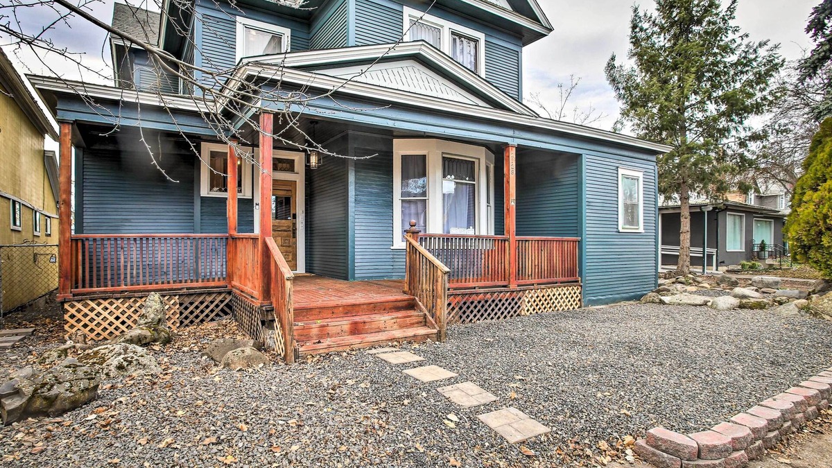 West Central Apartment | Modern-Chic Studio ~ 1 Mile to Dtwn Spokane!