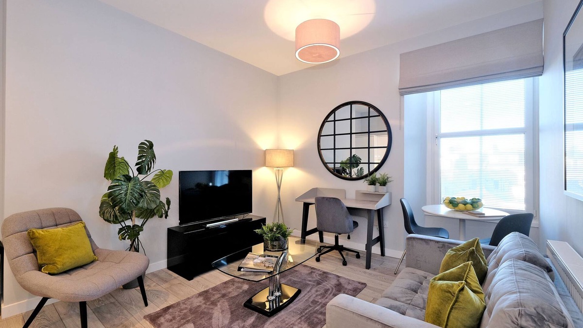 Aberdeen West End Apartment | Modern City Centre Apartment in Aberdeen