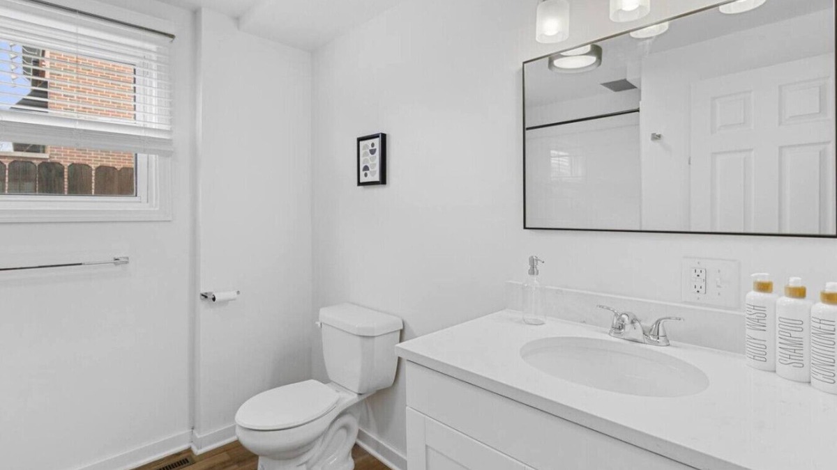 Ottawa Apartment | Modern & Classy 2BR in the Heart of Ottawa
