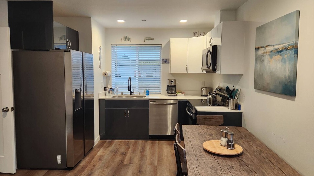 Ocean Shores House | Modern Coastal Getaways # 1 ~ Brand New in Downtown Ocean Shores~